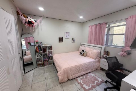 Condo in Deerfield Beach, Florida, 2 bedrooms  № 2245005 - photo 21