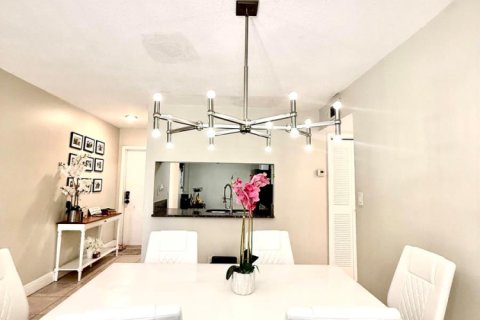 Condo in Deerfield Beach, Florida, 2 bedrooms  № 2245005 - photo 14