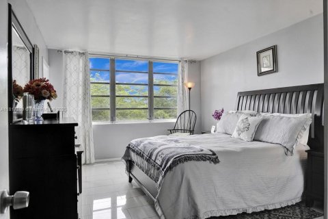 Copropriété à vendre à Miami, Floride: 2 chambres, 96.25 m2 № 1942920 - photo 11