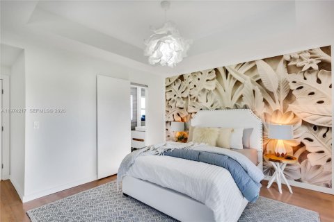 House in Miami Shores, Florida 3 bedrooms, 186.18 sq.m. № 2040440 - photo 14