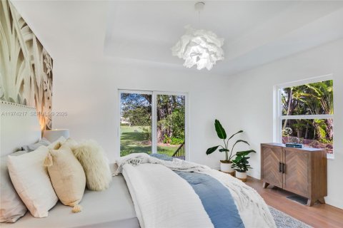 House in Miami Shores, Florida 3 bedrooms, 186.18 sq.m. № 2040440 - photo 3