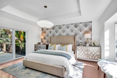 House in Miami Shores, Florida 3 bedrooms, 186.18 sq.m. № 2040440 - photo 13