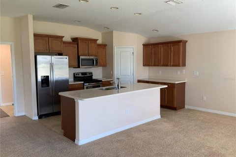 House in Leesburg, Florida 3 bedrooms, 158.77 sq.m. № 2110669 - photo 5