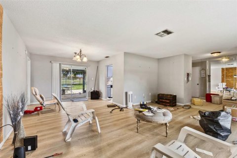 Villa ou maison à vendre à Poinciana, Floride: 3 chambres, 155.98 m2 № 2157255 - photo 3