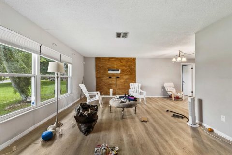 Villa ou maison à vendre à Poinciana, Floride: 3 chambres, 155.98 m2 № 2157255 - photo 6