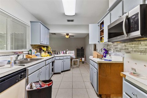 Villa ou maison à vendre à Poinciana, Floride: 3 chambres, 155.98 m2 № 2157255 - photo 11