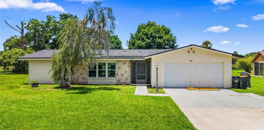 Villa ou maison à Poinciana, Floride 3 chambres, 155.98 m2 № 2157255