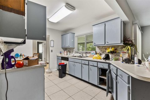 Villa ou maison à vendre à Poinciana, Floride: 3 chambres, 155.98 m2 № 2157255 - photo 12