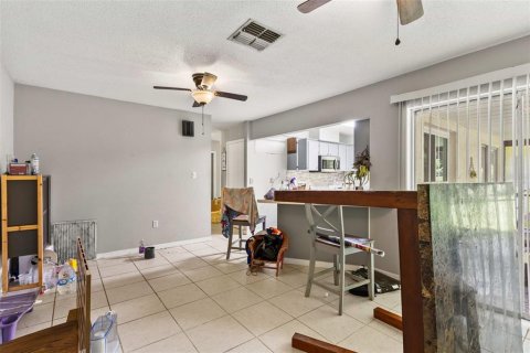 Villa ou maison à vendre à Poinciana, Floride: 3 chambres, 155.98 m2 № 2157255 - photo 21