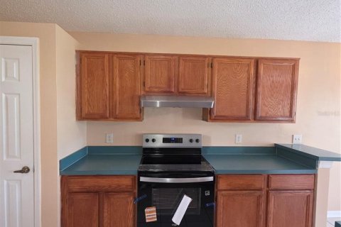 House in Orlando, Florida 4 bedrooms, 188.03 sq.m. № 2351637 - photo 6