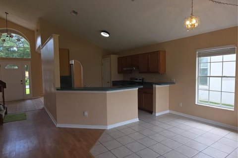 House in Orlando, Florida 4 bedrooms, 188.03 sq.m. № 2351637 - photo 14