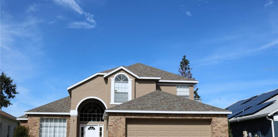 House in Orlando, Florida 4 bedrooms, 188.03 sq.m. № 2351637