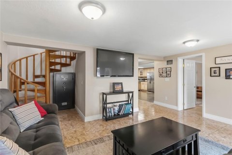 Casa en venta en Orlando, Florida, 4 dormitorios, 205.87 m2 № 2427258 - foto 14