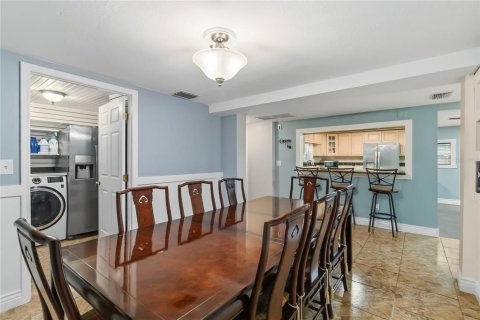 Casa en venta en Orlando, Florida, 4 dormitorios, 205.87 m2 № 2427258 - foto 29