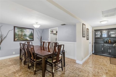Casa en venta en Orlando, Florida, 4 dormitorios, 205.87 m2 № 2427258 - foto 27