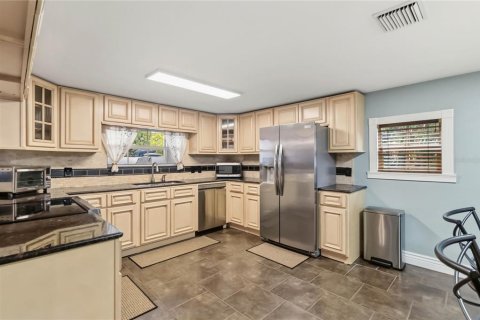 Casa en venta en Orlando, Florida, 4 dormitorios, 205.87 m2 № 2427258 - foto 19