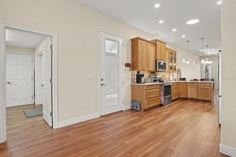 Villa ou maison à vendre à Polk City, Floride: 2 chambres, 168.9 m2 № 2421695 - photo 10
