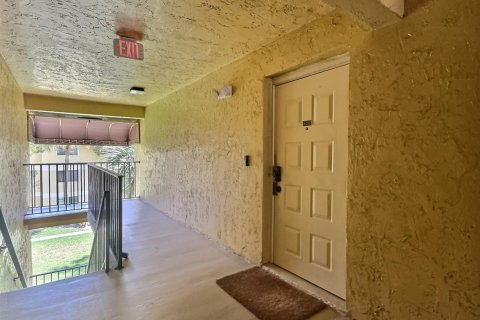 Copropriété à vendre à Oakland Park, Floride: 2 chambres, 107.77 m2 № 2083577 - photo 23