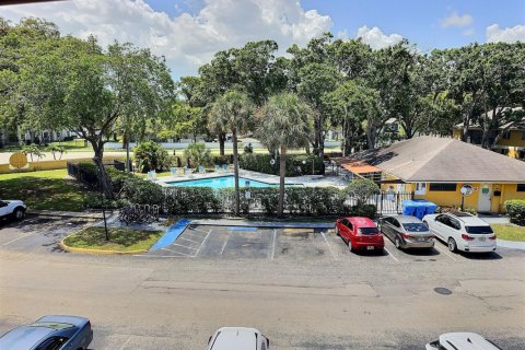 Copropriété à vendre à Oakland Park, Floride: 2 chambres, 107.77 m2 № 2083577 - photo 27