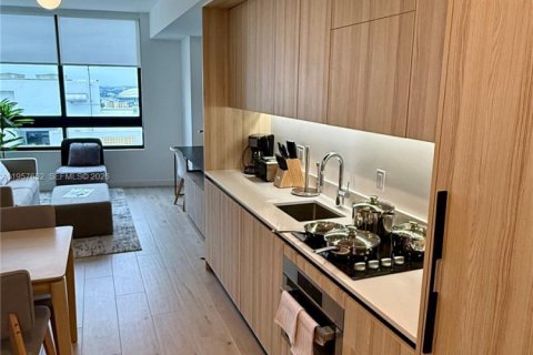 Condominio en Miami, Florida, 2 dormitorios  № 2153569