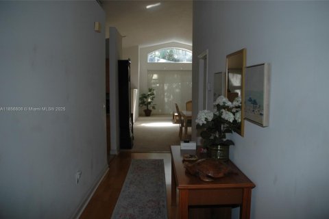 House in Coral Springs, Florida 3 bedrooms, 160.91 sq.m. № 1878955 - photo 5