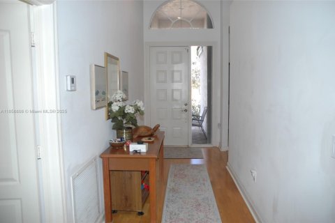 House in Coral Springs, Florida 3 bedrooms, 160.91 sq.m. № 1878955 - photo 11