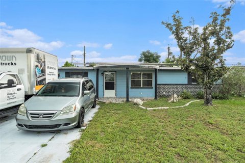 House in Holiday, Florida 3 bedrooms, 115.57 sq.m. № 1808183 - photo 1