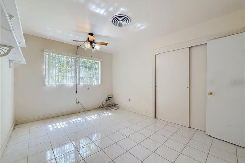 House in Tampa, Florida 3 bedrooms, 226.68 sq.m. № 2150339 - photo 23