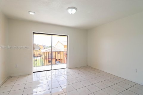 Купить кондоминиум в Хайалиа, Флорида 2 спальни, 94.67м2, № 2044423 - фото 18