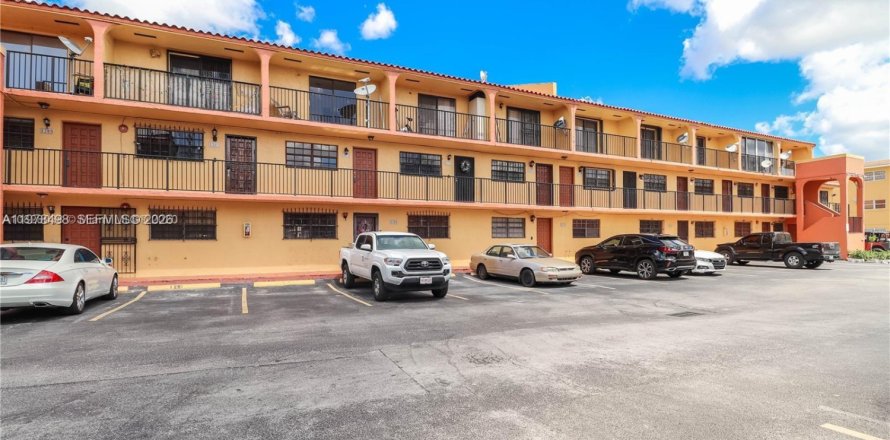 Кондоминиум с 2 спальнями в Хайалиа, Флорида № 2044423