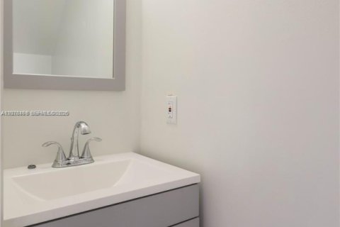 Купить кондоминиум в Хайалиа, Флорида 2 спальни, 94.67м2, № 2044423 - фото 19