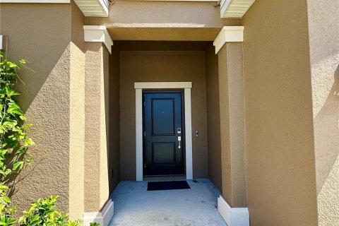 House in ASTONIA in Davenport, Florida 4 bedrooms, 172.15 sq.m. № 1879518 - photo 7