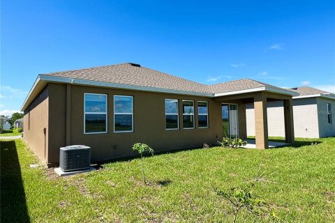 House in ASTONIA in Davenport, Florida 4 bedrooms, 172.15 sq.m. № 1879518 - photo 26