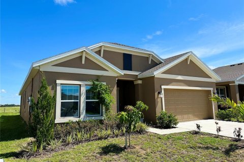 House in ASTONIA in Davenport, Florida 4 bedrooms, 172.15 sq.m. № 1879518 - photo 4