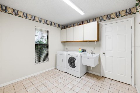 Casa en venta en Valrico, Florida, 4 dormitorios, 291.62 m2 № 2151500 - foto 30