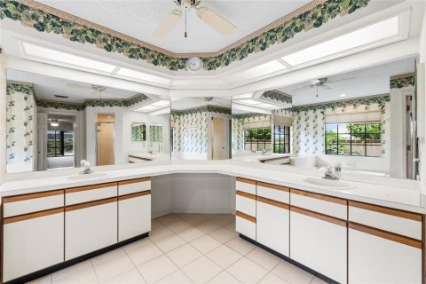 Casa en venta en Valrico, Florida, 4 dormitorios, 291.62 m2 № 2151500 - foto 19