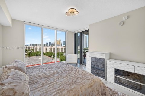 Condo in Sunny Isles Beach, Florida, 3 bedrooms № 2411969 - photo 22