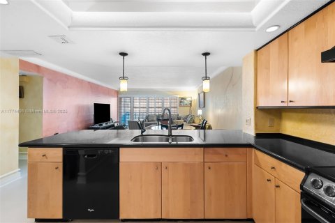Condominio en venta en Fort Lauderdale, Florida, 1 dormitorio, 101.08 m2 № 2077174 - foto 10