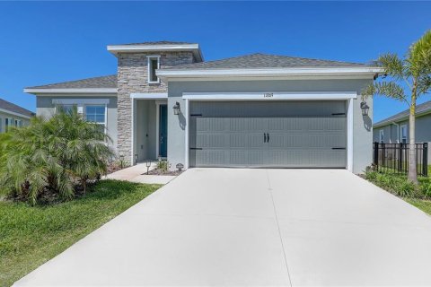 Villa ou maison à Parrish, Floride 4 chambres, 232.26 m2 № 2127724
