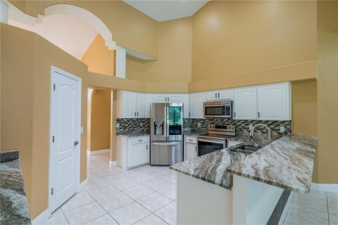 Casa en venta en Silver Springs Shores, Florida, 3 dormitorios, 300.07 m2 № 1769123 - foto 4