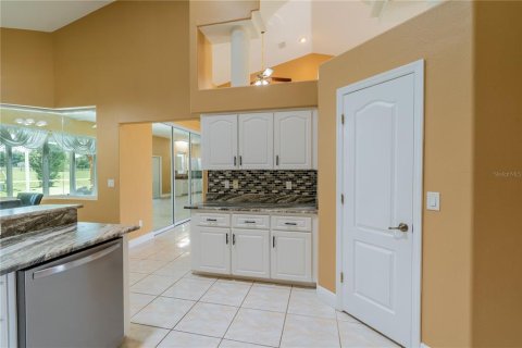 Casa en venta en Silver Springs Shores, Florida, 3 dormitorios, 300.07 m2 № 1769123 - foto 7