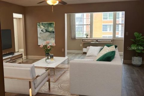 Copropriété à vendre à Saint Petersburg, Floride: 1 chambre, 83.61 m2 № 1560082 - photo 2