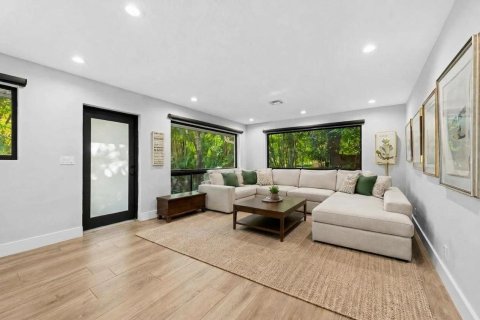 Casa en venta en Fort Lauderdale, Florida, 3 dormitorios, 277.87 m2 № 2417977 - foto 3