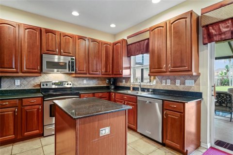 House in Land O' Lakes, Florida 5 bedrooms, 259.2 sq.m. № 1906210 - photo 12