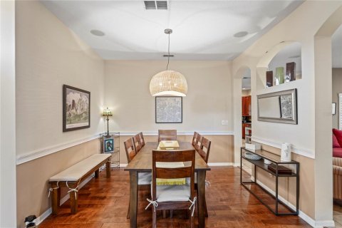 House in Land O' Lakes, Florida 5 bedrooms, 259.2 sq.m. № 1906210 - photo 20