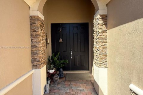 Купить виллу или дом в Майами, Флорида 4 спальни, 213.02м2, № 1958201 - фото 3