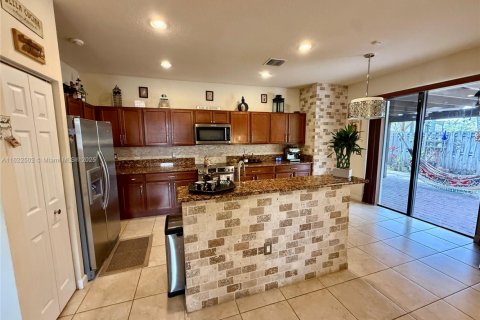 Купить виллу или дом в Майами, Флорида 4 спальни, 213.02м2, № 1958201 - фото 13