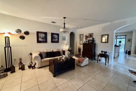 Купить виллу или дом в Майами, Флорида 4 спальни, 213.02м2, № 1958201 - фото 7