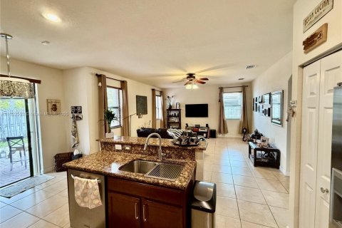 Купить виллу или дом в Майами, Флорида 4 спальни, 213.02м2, № 1958201 - фото 11