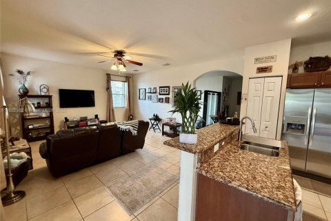 Купить виллу или дом в Майами, Флорида 4 спальни, 213.02м2, № 1958201 - фото 14